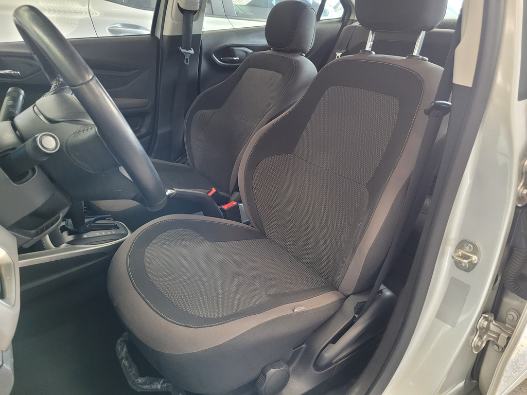 Chevrolet Prisma Prata