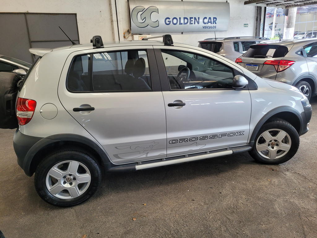 Volkswagen CrossFox Prata