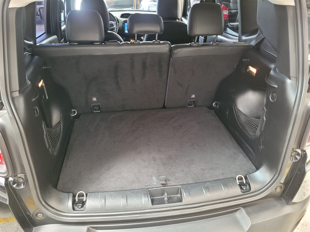 Jeep Renegade Preto