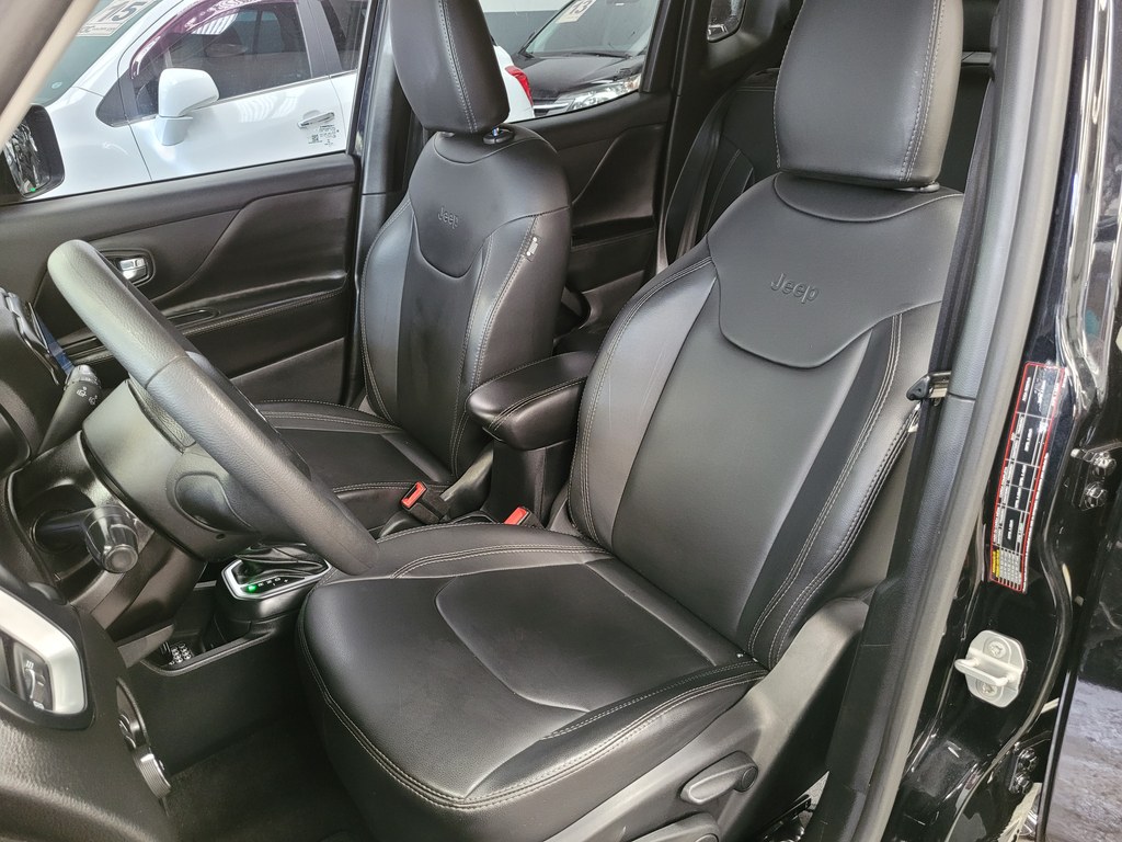 Jeep Renegade Preto