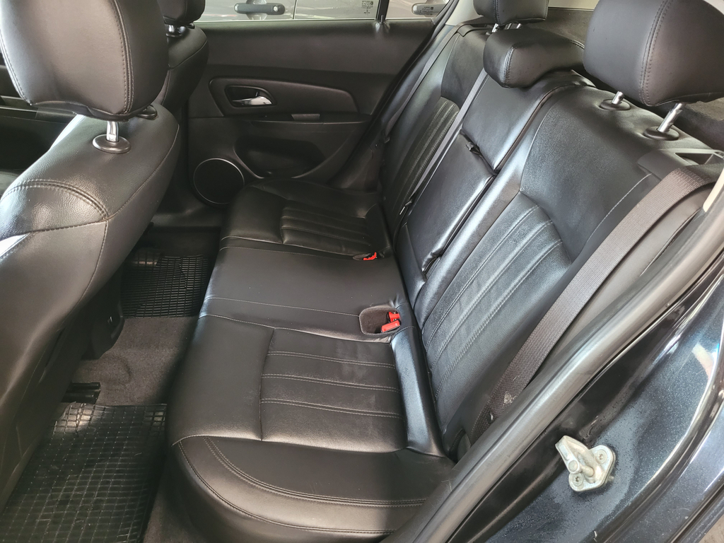 Chevrolet Cruze Preto