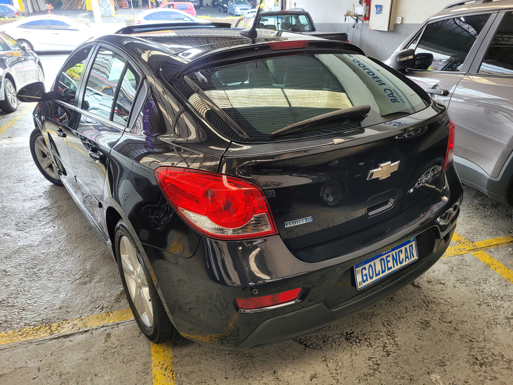 Chevrolet Cruze Preto