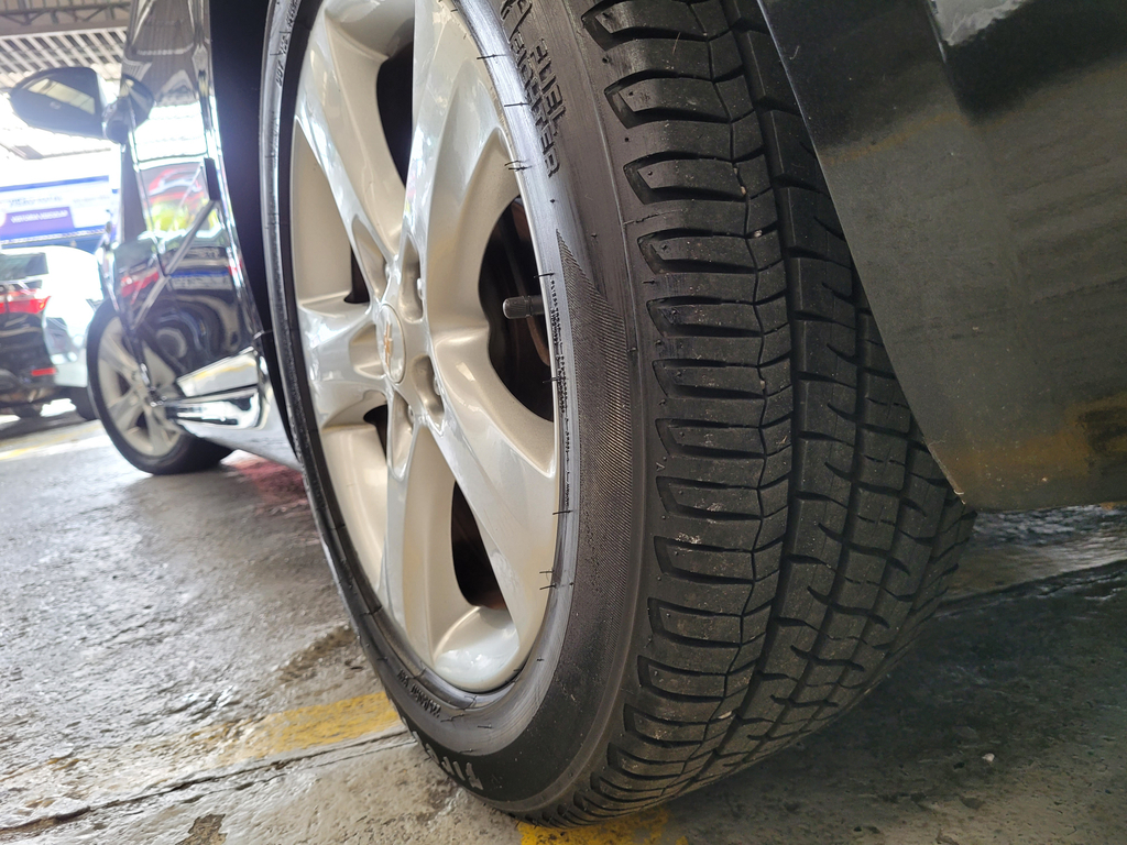 Chevrolet Cruze Preto