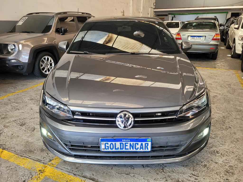 Volkswagen Virtus Cinza