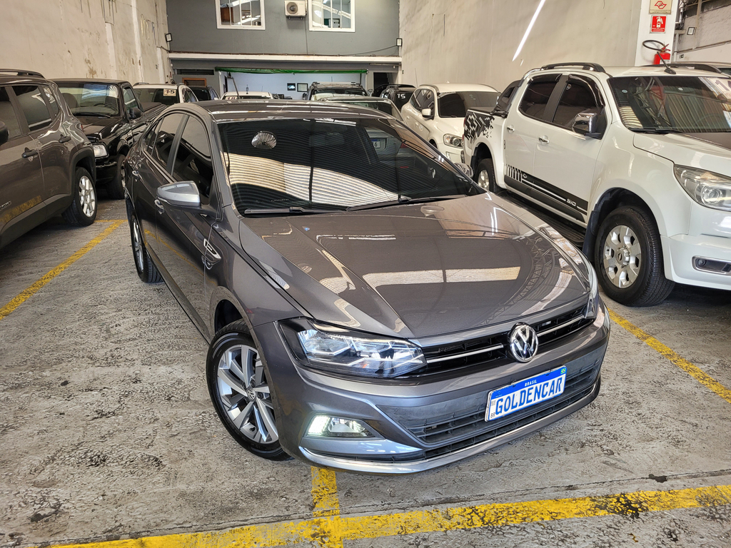 Volkswagen Virtus Cinza