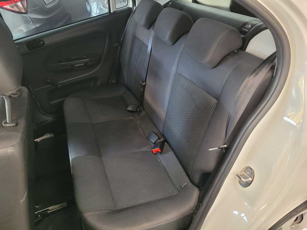 Volkswagen Gol Branco