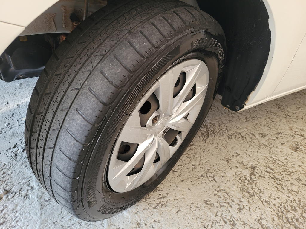 Volkswagen Gol Branco
