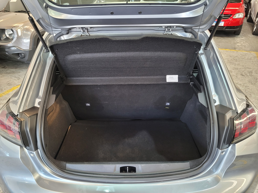 Peugeot 208 Prata