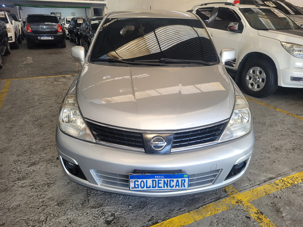 Nissan Tiida Prata
