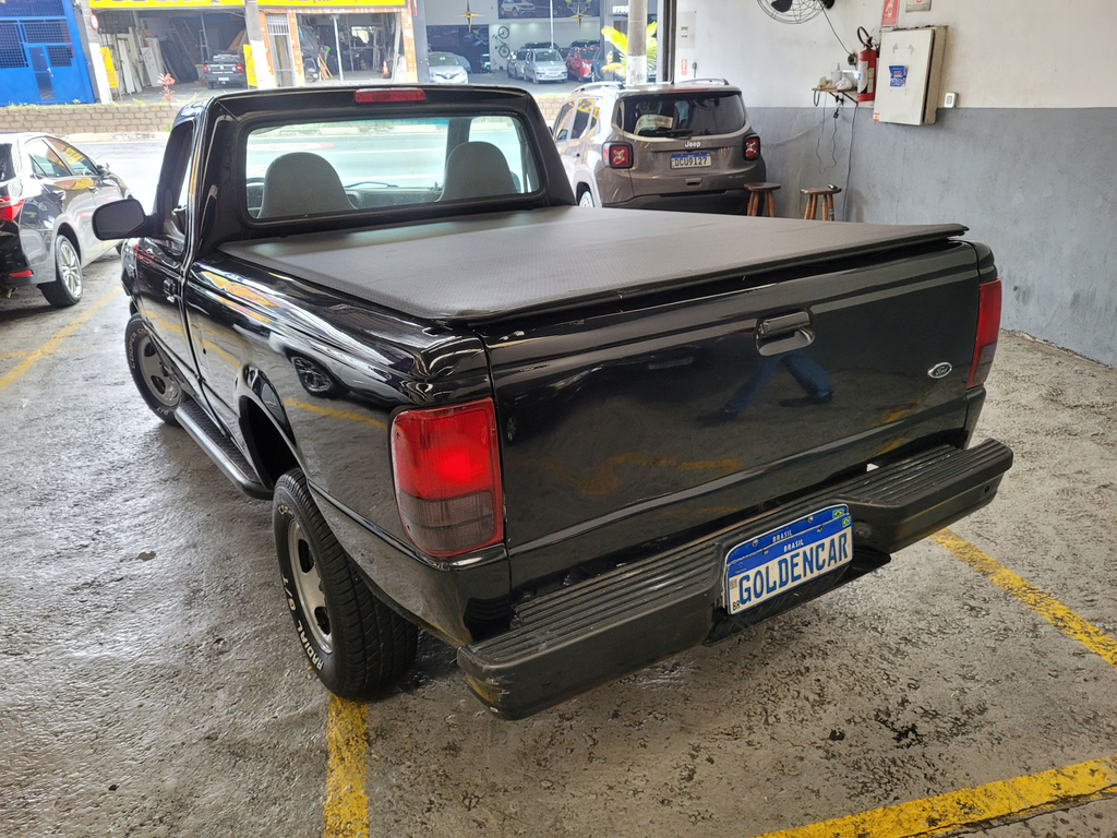 Ford Ranger (Cabine Simples-Estendida) Preto
