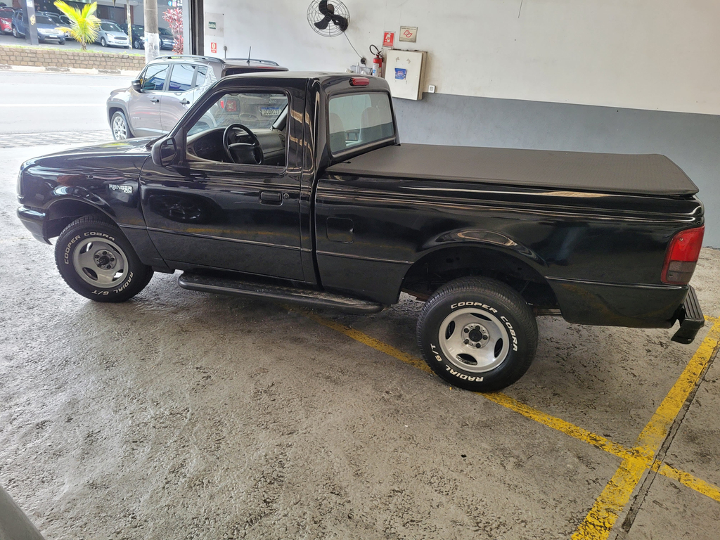 Ford Ranger (Cabine Simples-Estendida) Preto