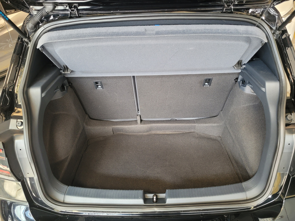Volkswagen T-Cross Preto