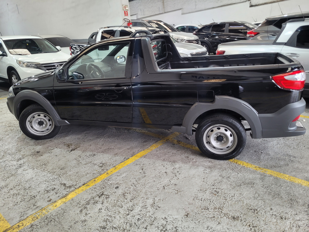 Fiat Strada Preto
