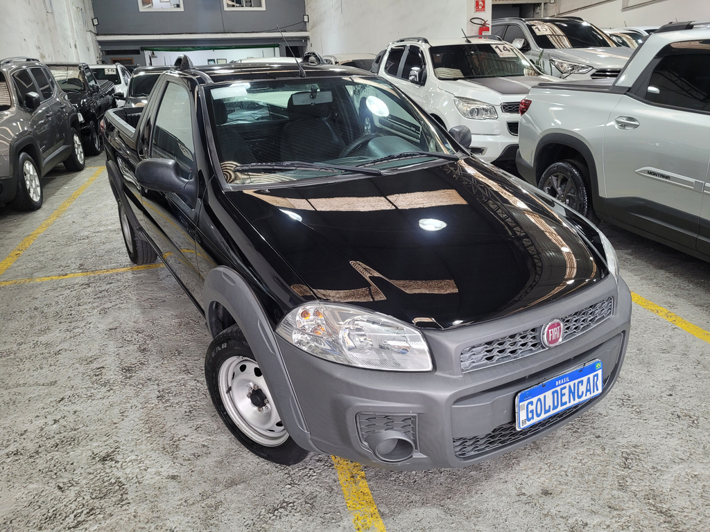 Fiat Strada Preto