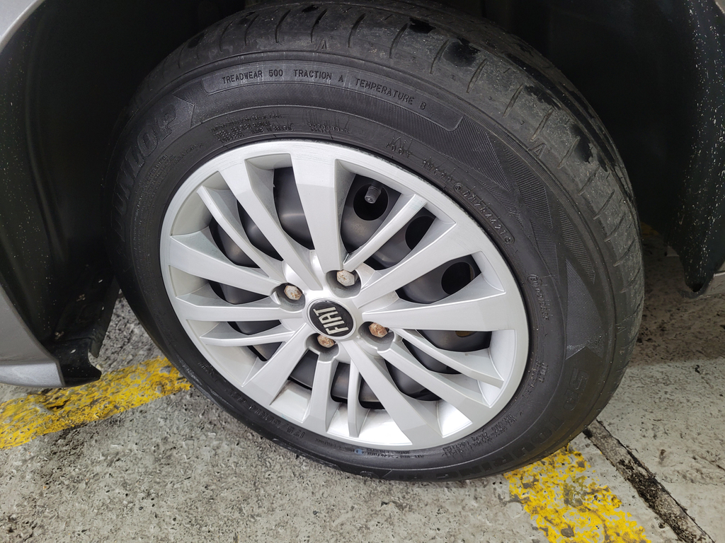 Fiat Argo Cinza