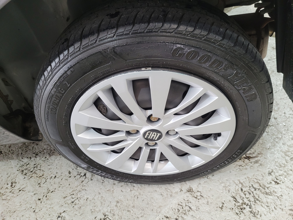 Fiat Argo Cinza