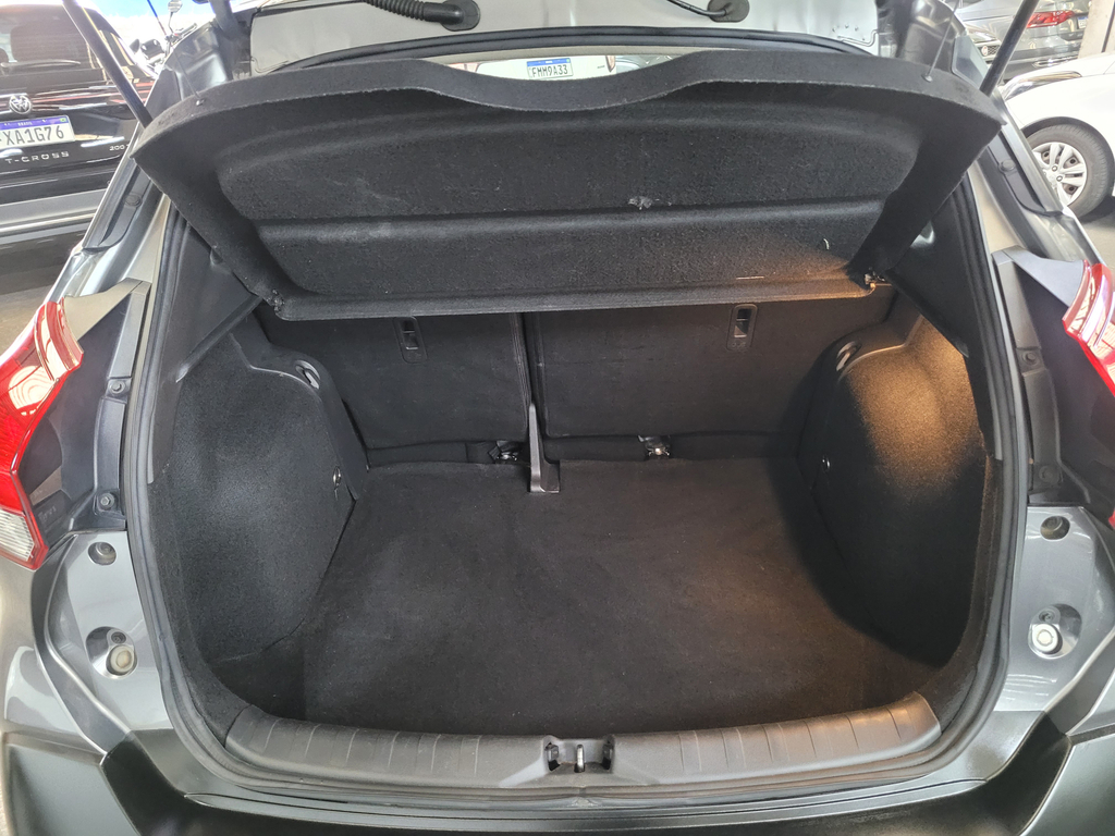 Nissan Kicks Cinza