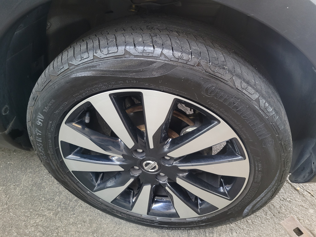 Nissan Kicks Cinza