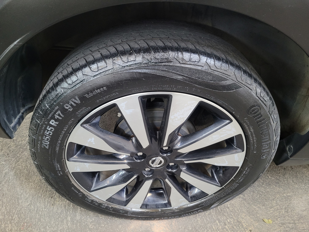Nissan Kicks Cinza