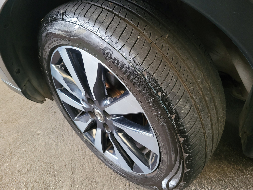 Nissan Kicks Cinza