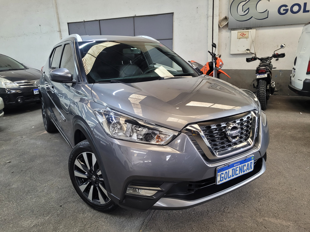 Nissan Kicks Cinza