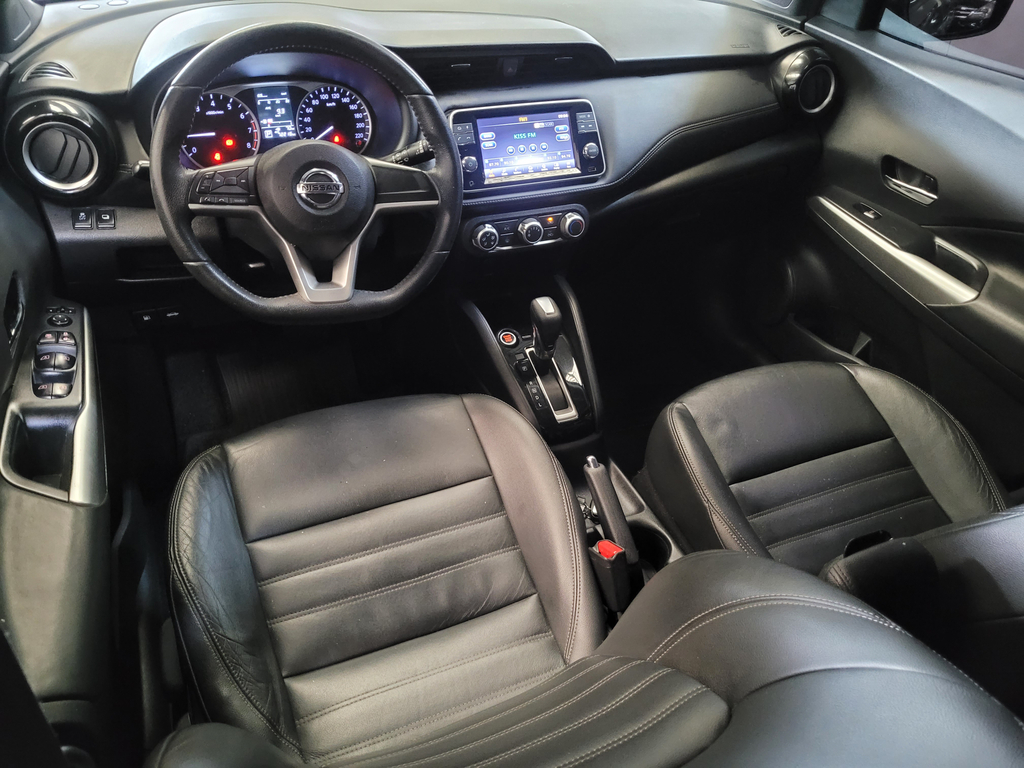 Nissan Kicks Cinza