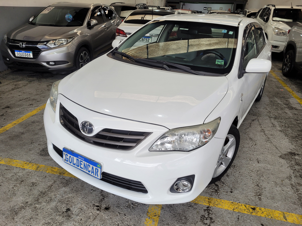 Toyota Corolla Branco