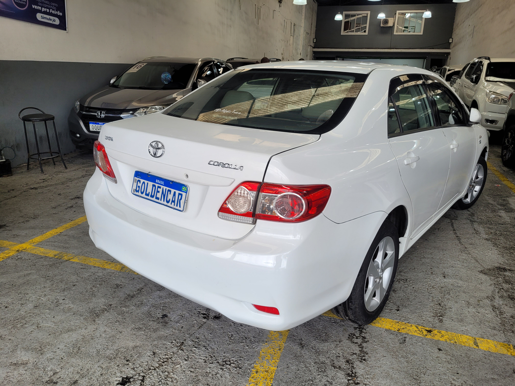 Toyota Corolla Branco