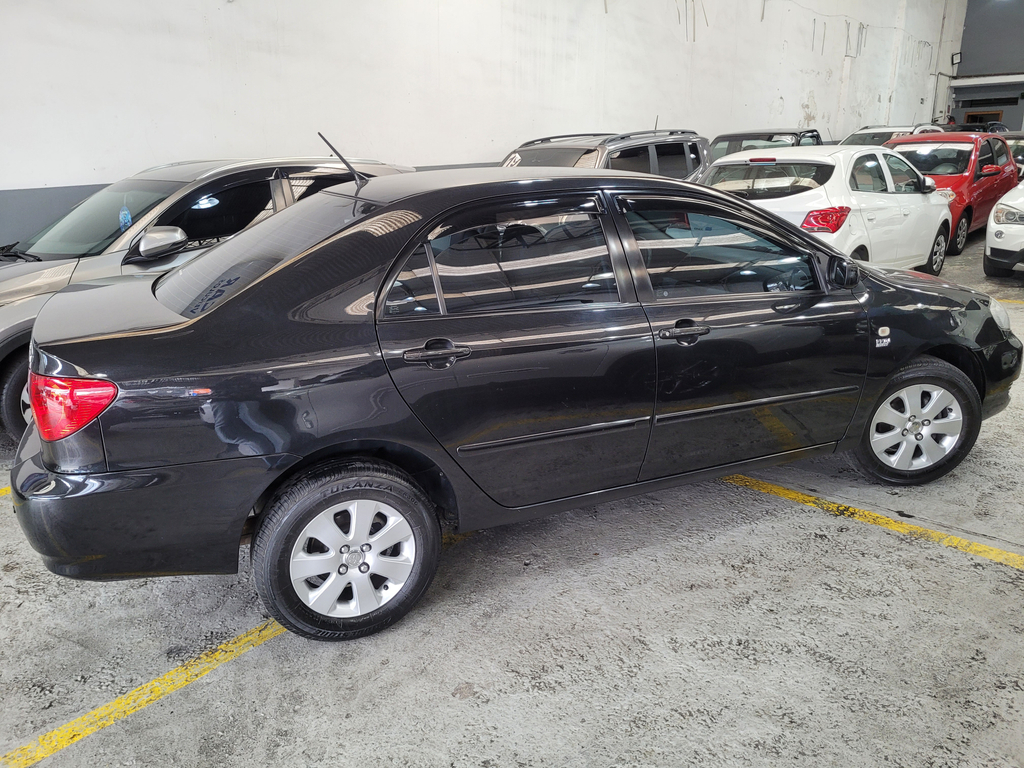 Toyota Corolla Preto