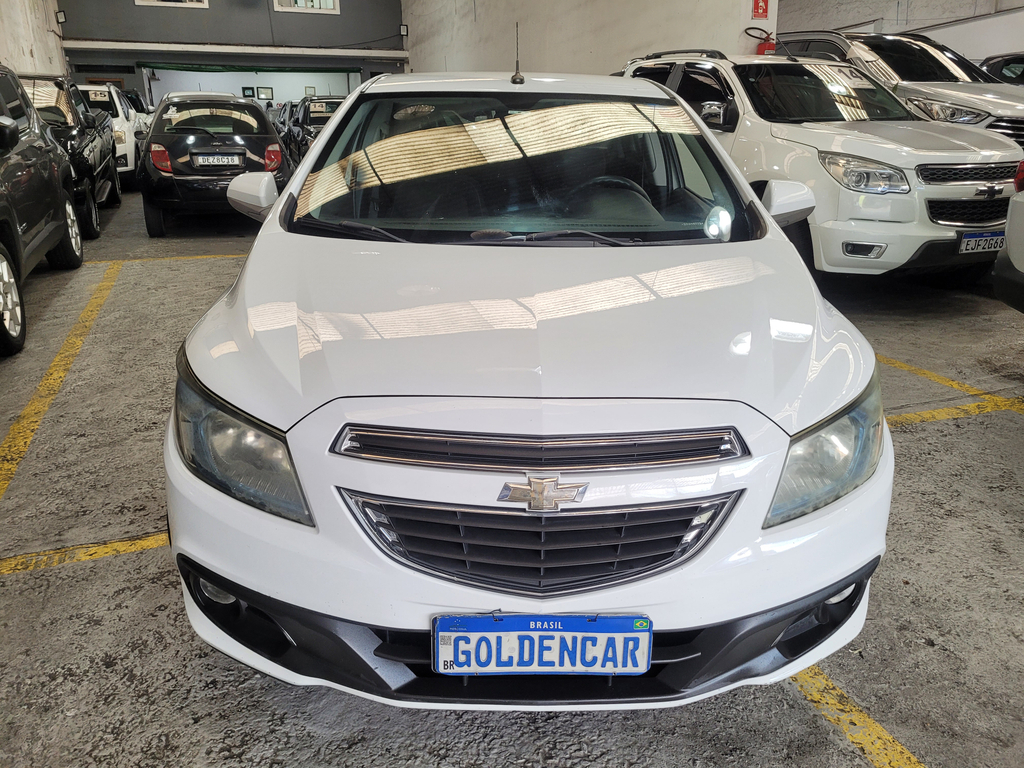 Chevrolet Onix Branco