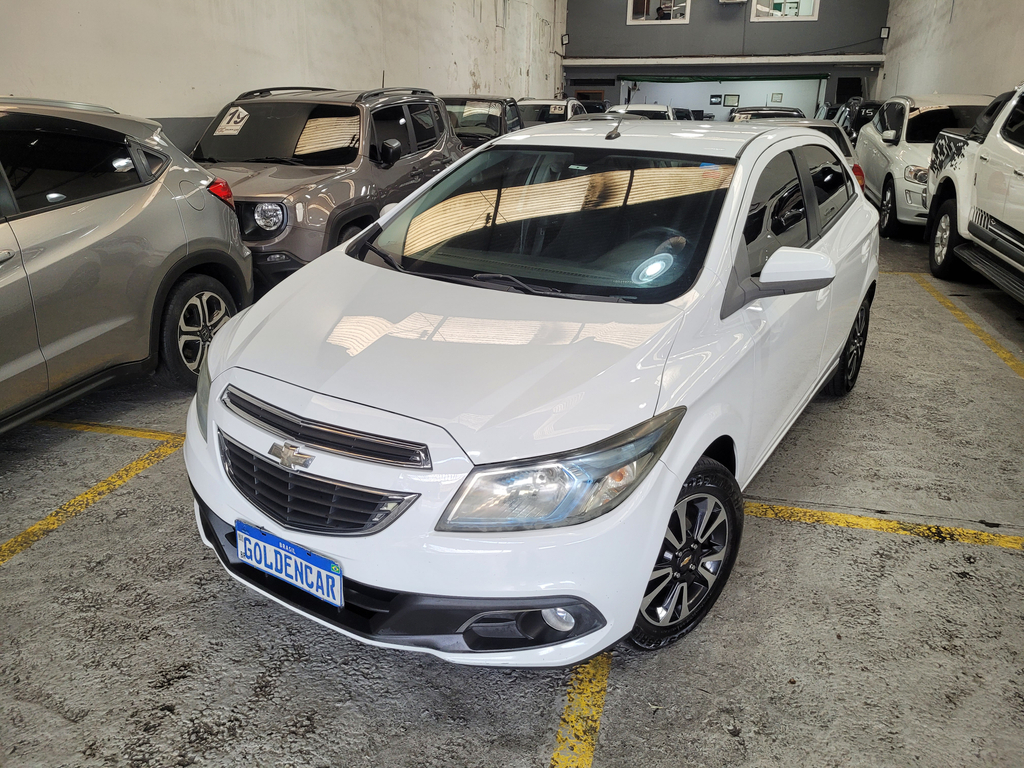 Chevrolet Onix Branco