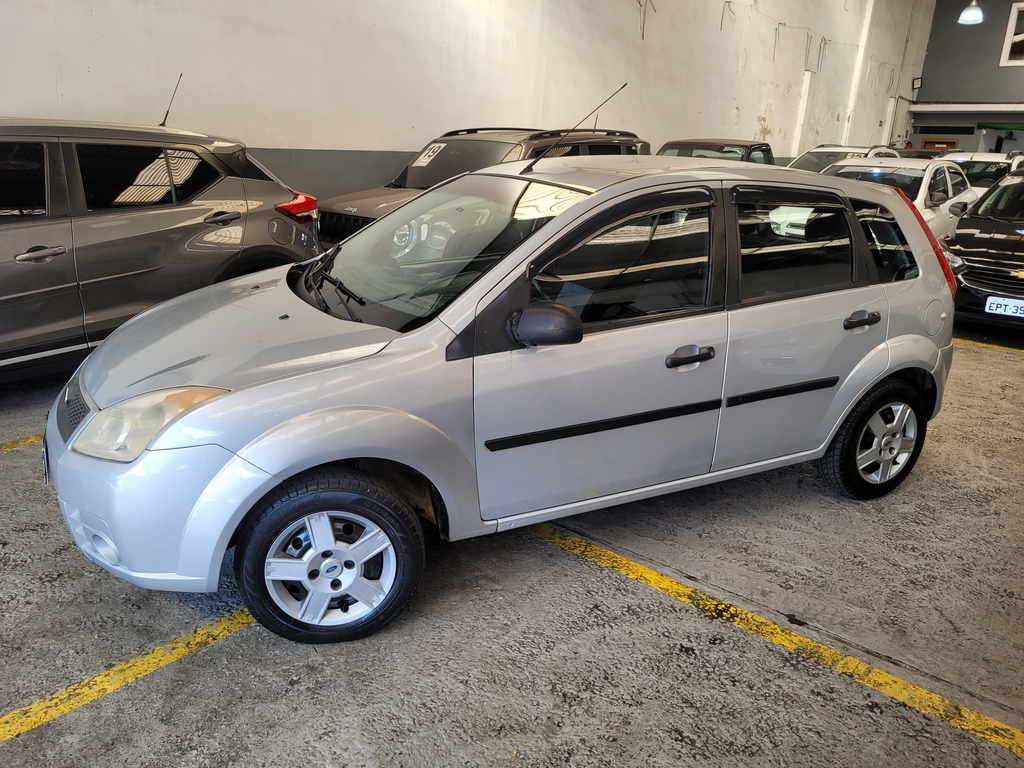 Ford Fiesta Hatch Prata