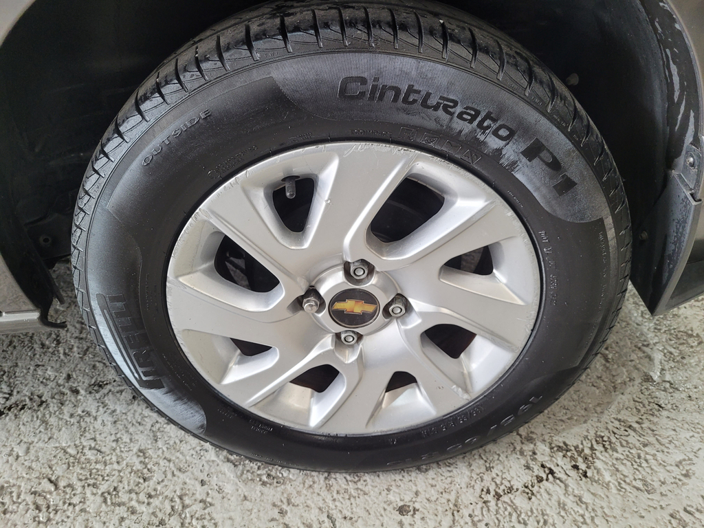 Chevrolet Spin Prata