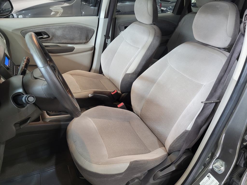 Chevrolet Spin Prata
