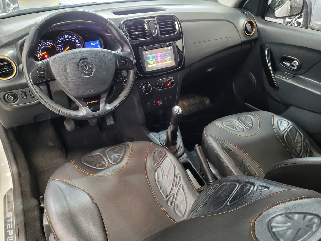 Renault Sandero Branco