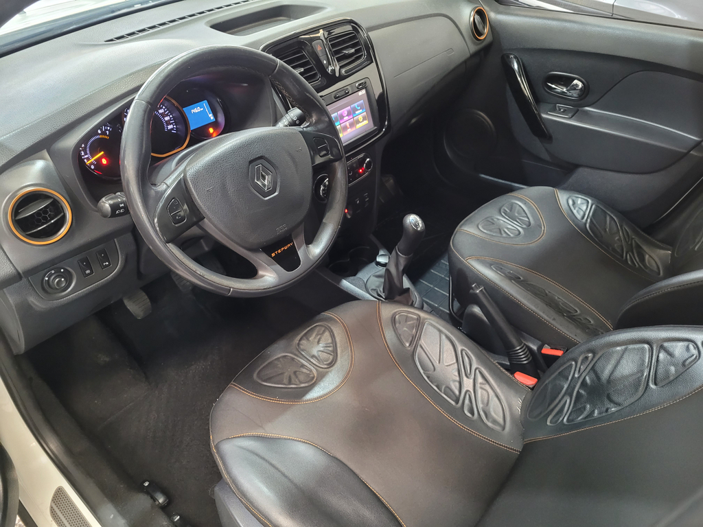 Renault Sandero Branco