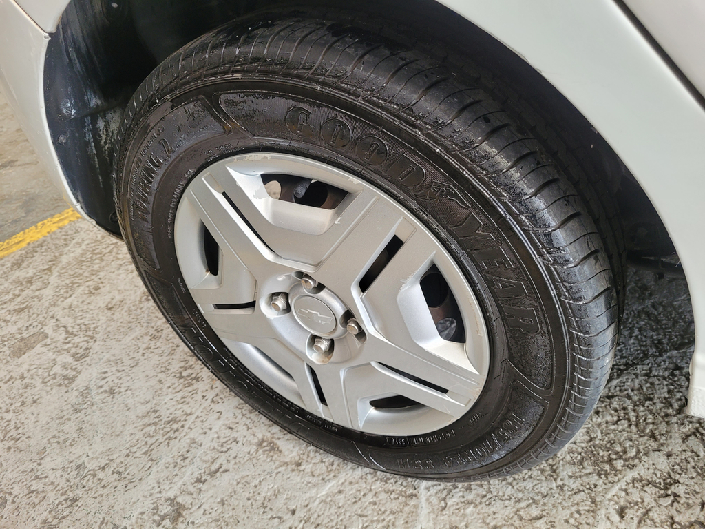 Chevrolet Onix Branco