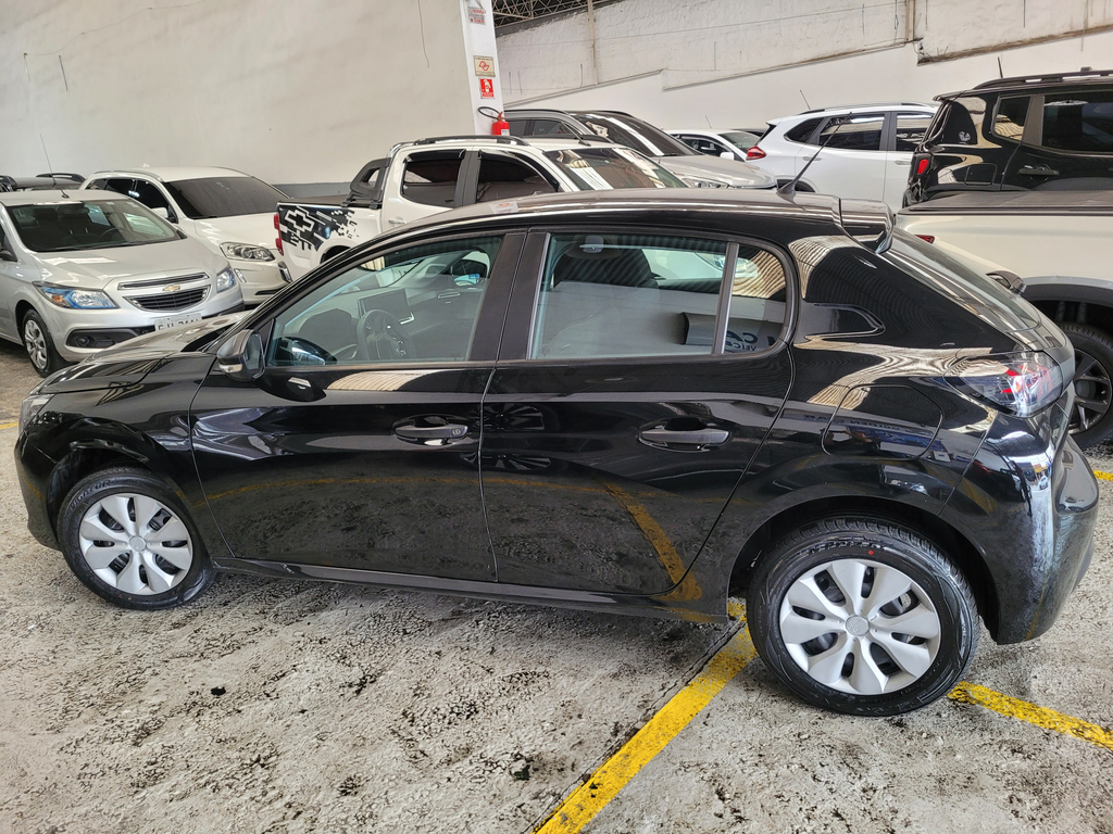 Peugeot 208 Preto