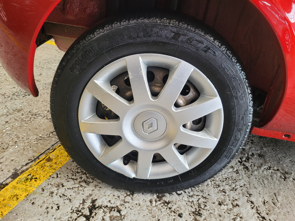 Renault Clio Vermelho