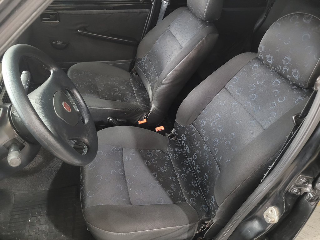 Fiat Uno Preto