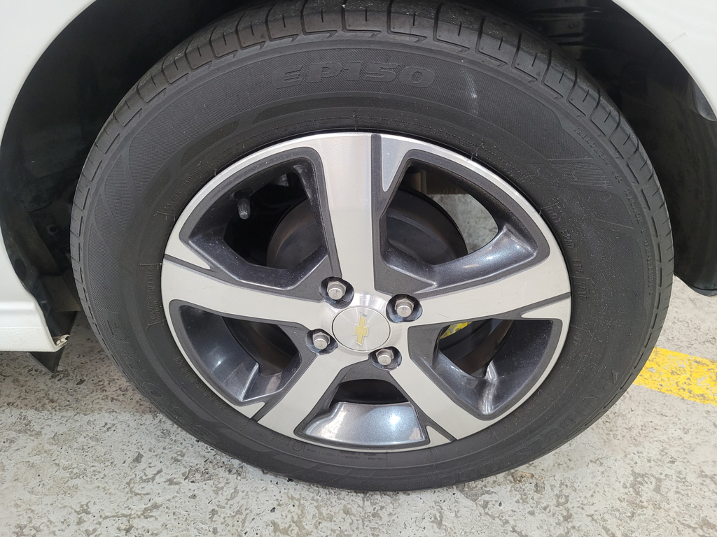 Chevrolet Onix Branco