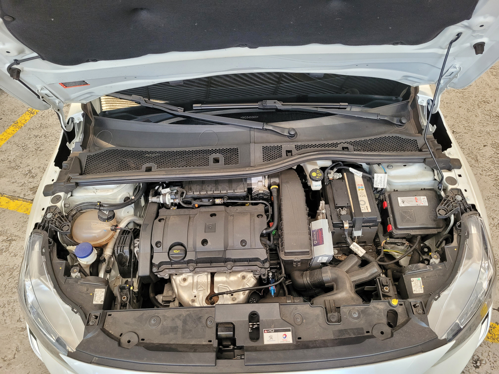 Peugeot 208 Branco