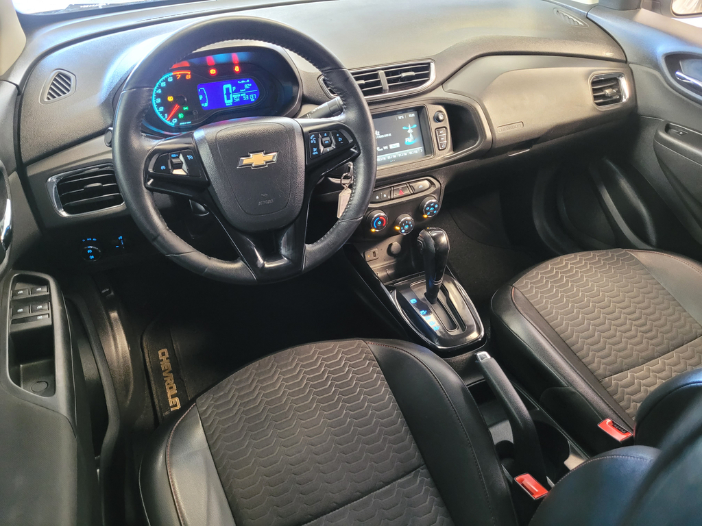Chevrolet Onix Branco
