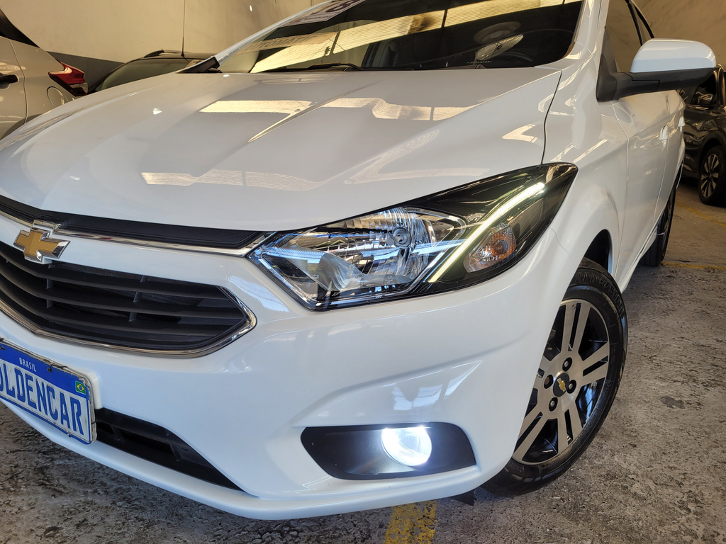 Chevrolet Onix Branco