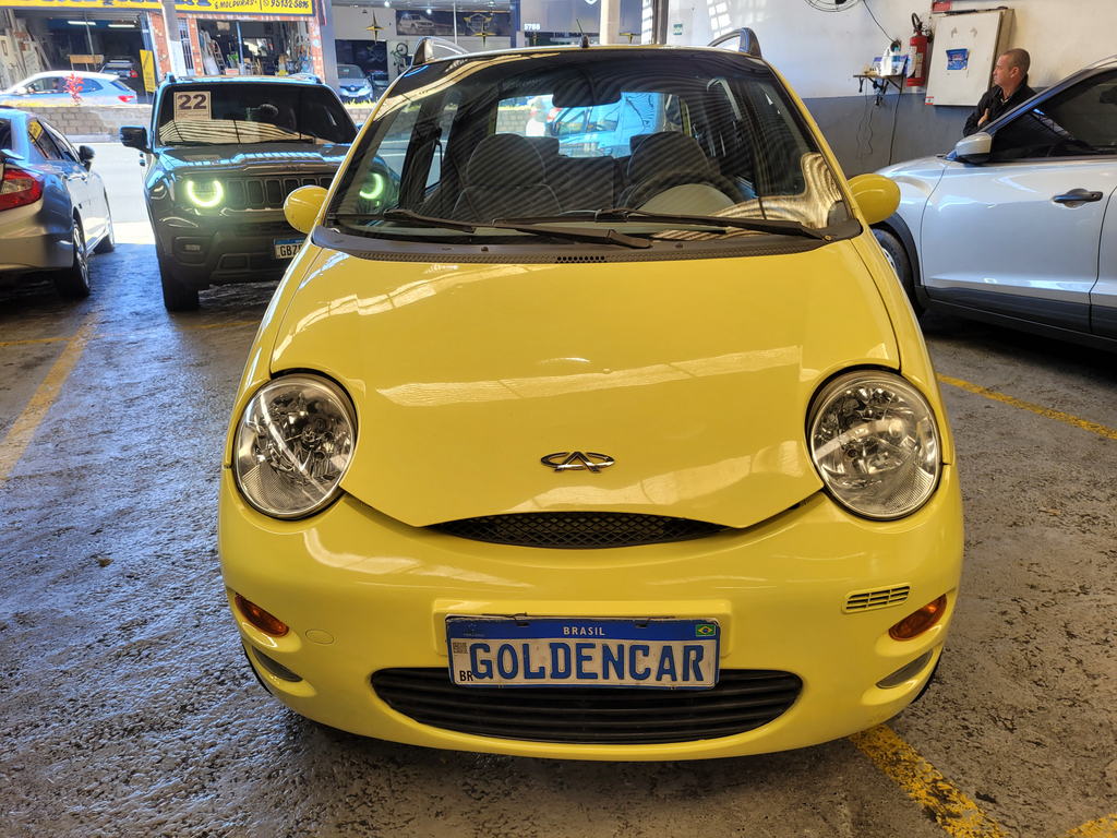 Chery QQ Amarelo