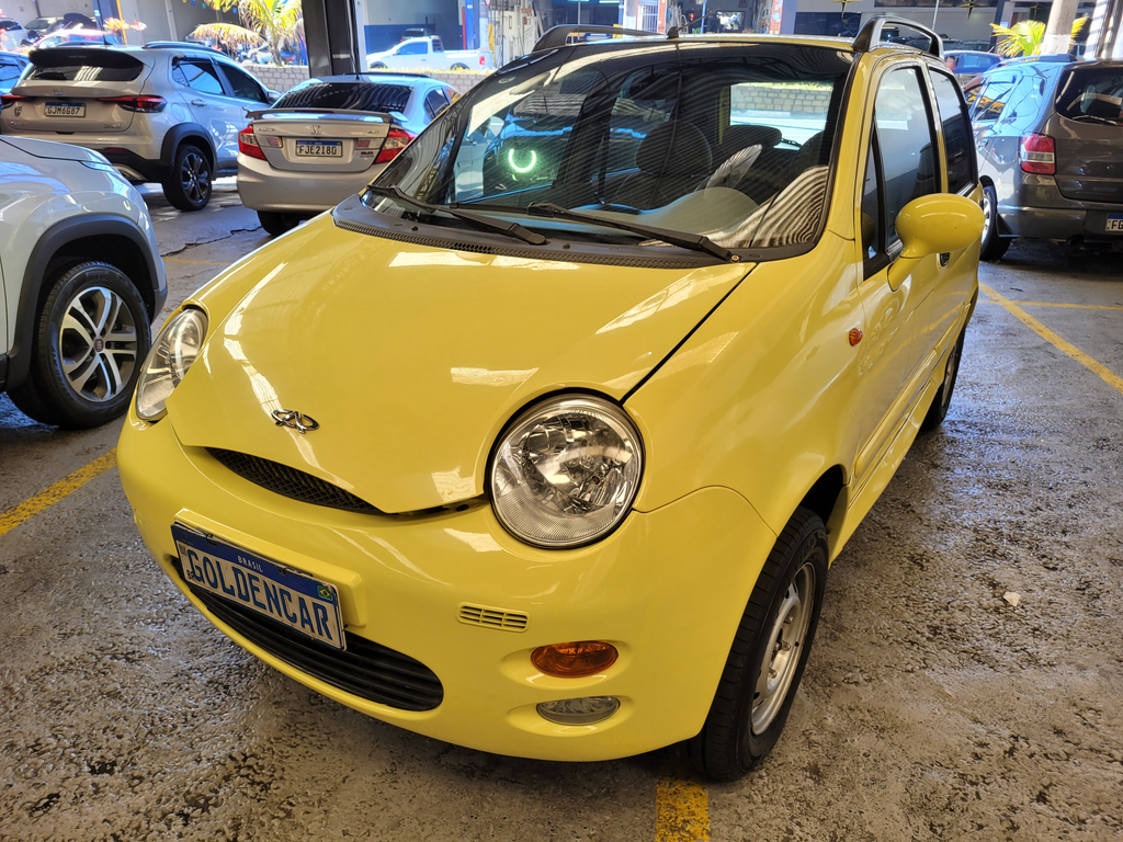 Chery QQ Amarelo