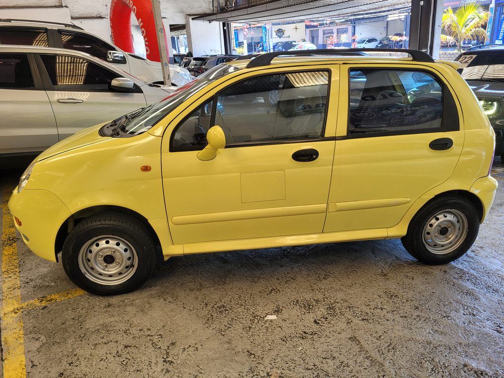 Chery QQ Amarelo