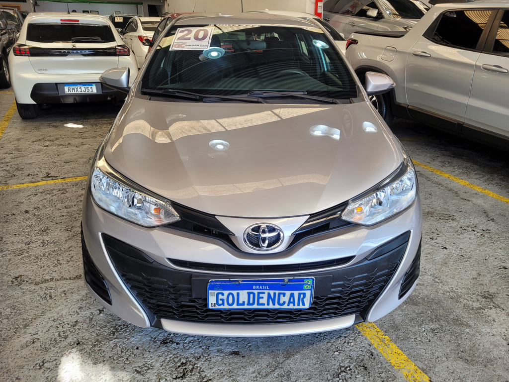 Toyota Yaris Hatch Prata