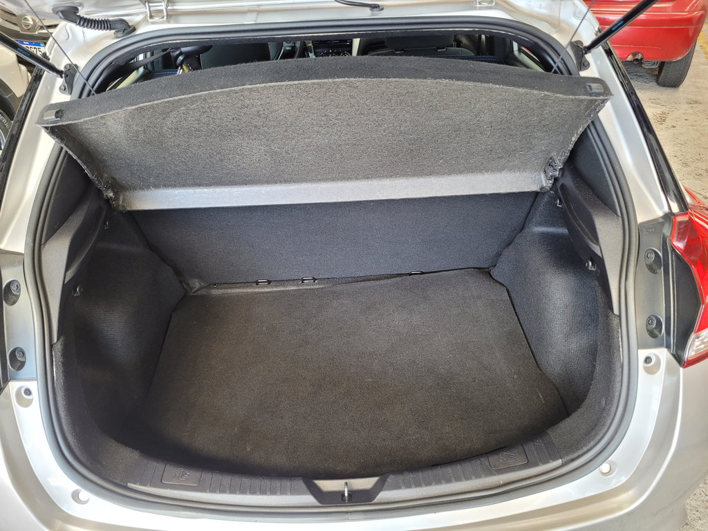 Toyota Yaris Hatch Prata