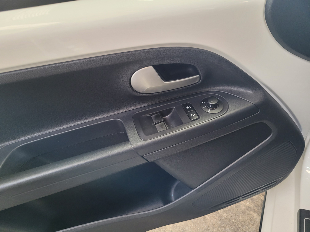 Volkswagen Up! Branco